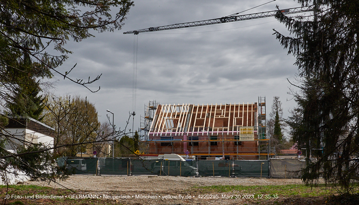 31.03.2023 - Baustelle zu einem Mehrfamilienhaus in der Niederalmstraße 16